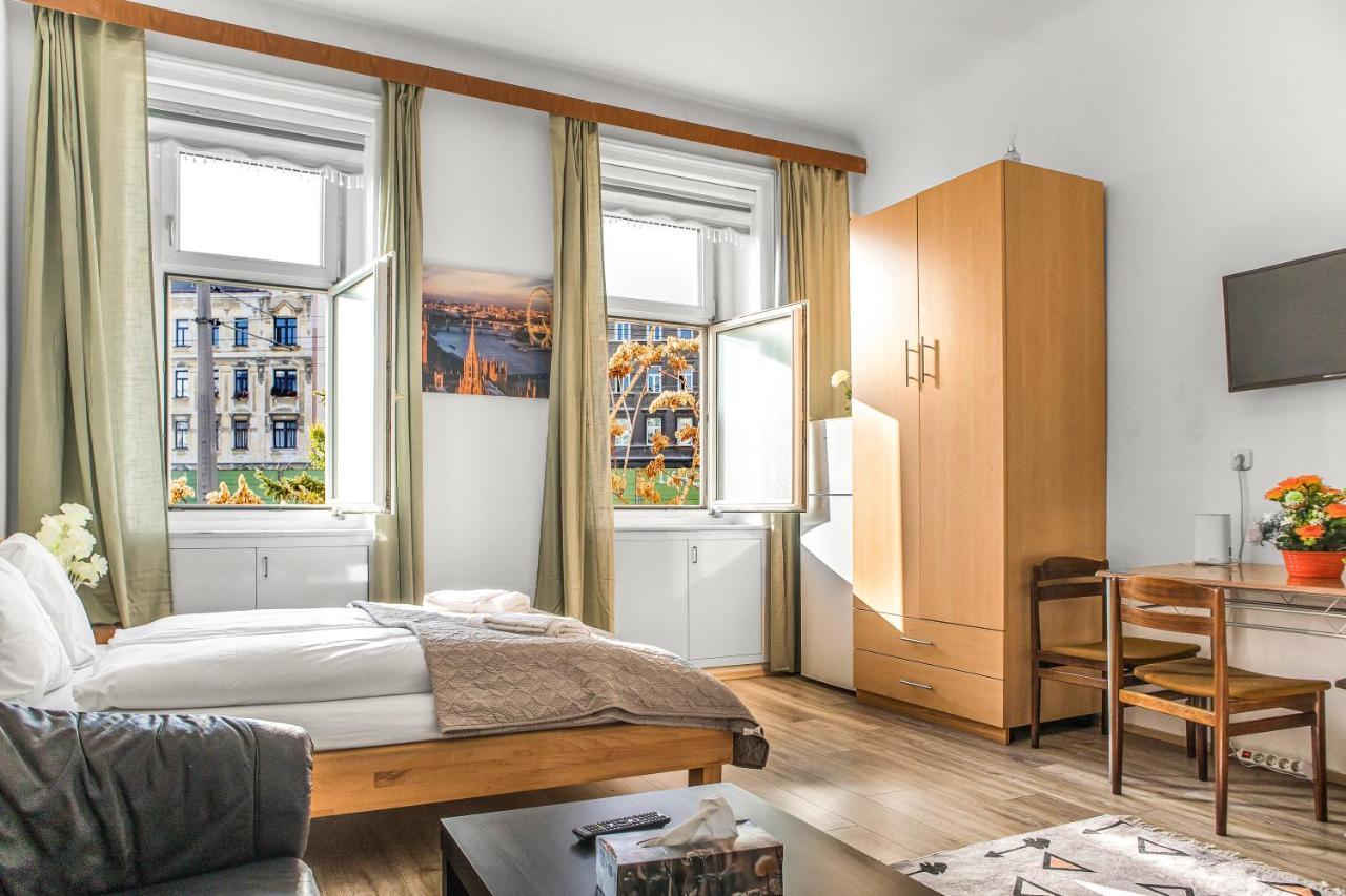 Апартаменты Cozy 1Br Apt. Near Millenium Tower & Danube River Вена Экстерьер фото