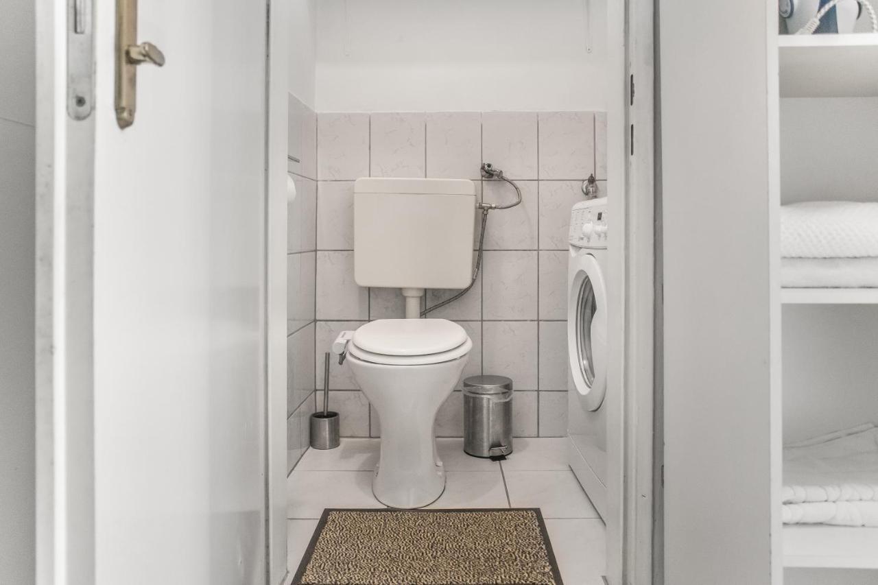 Апартаменты Cozy 1Br Apt. Near Millenium Tower & Danube River Вена Экстерьер фото